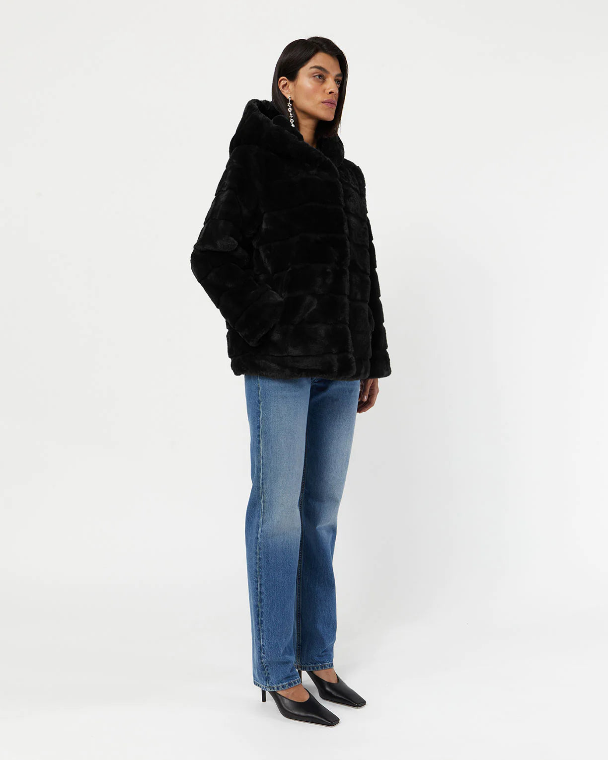 Goldie 5 Faux Fur coat in Noir