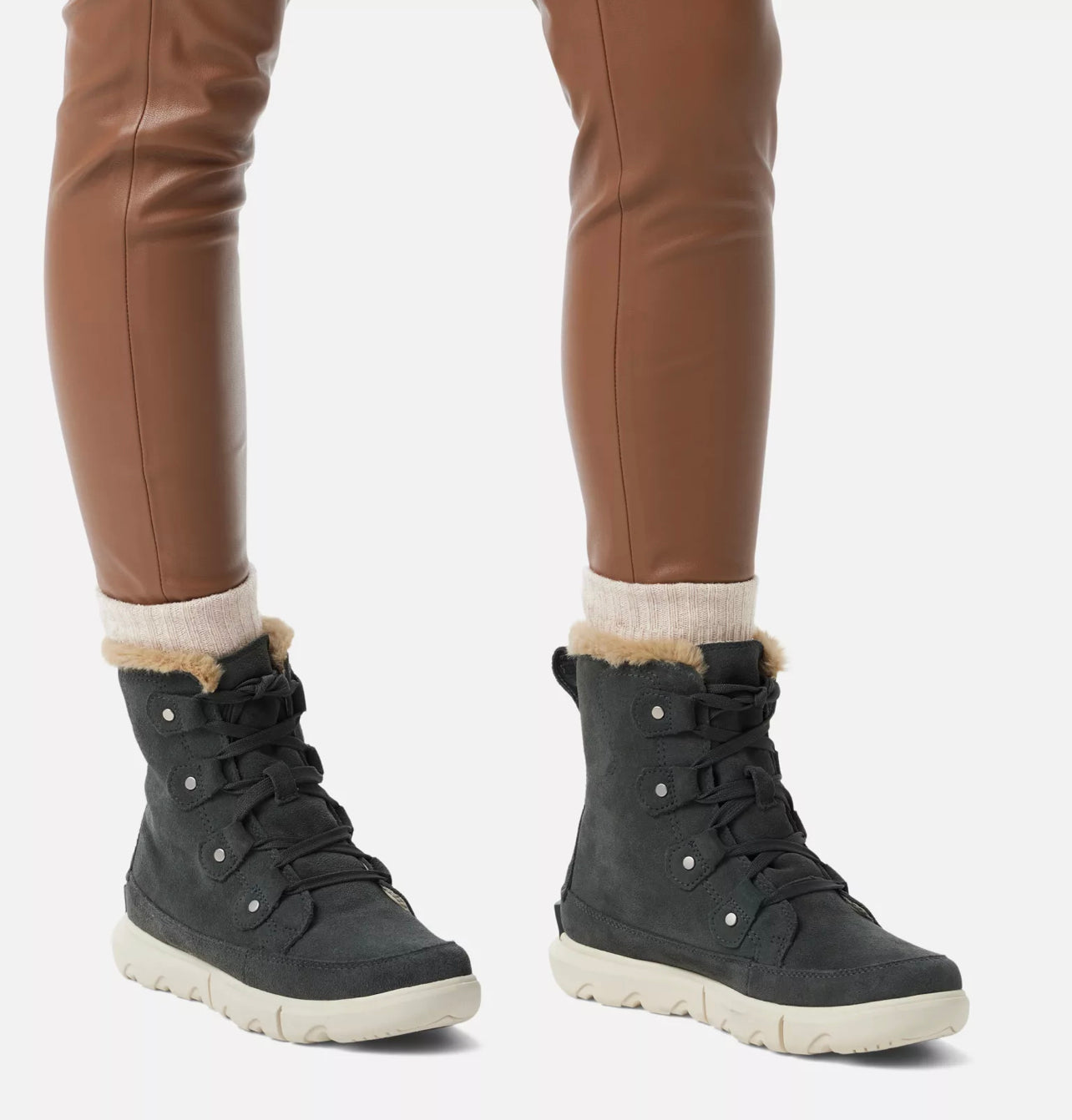 Explorer Next Joan Boot in Grill