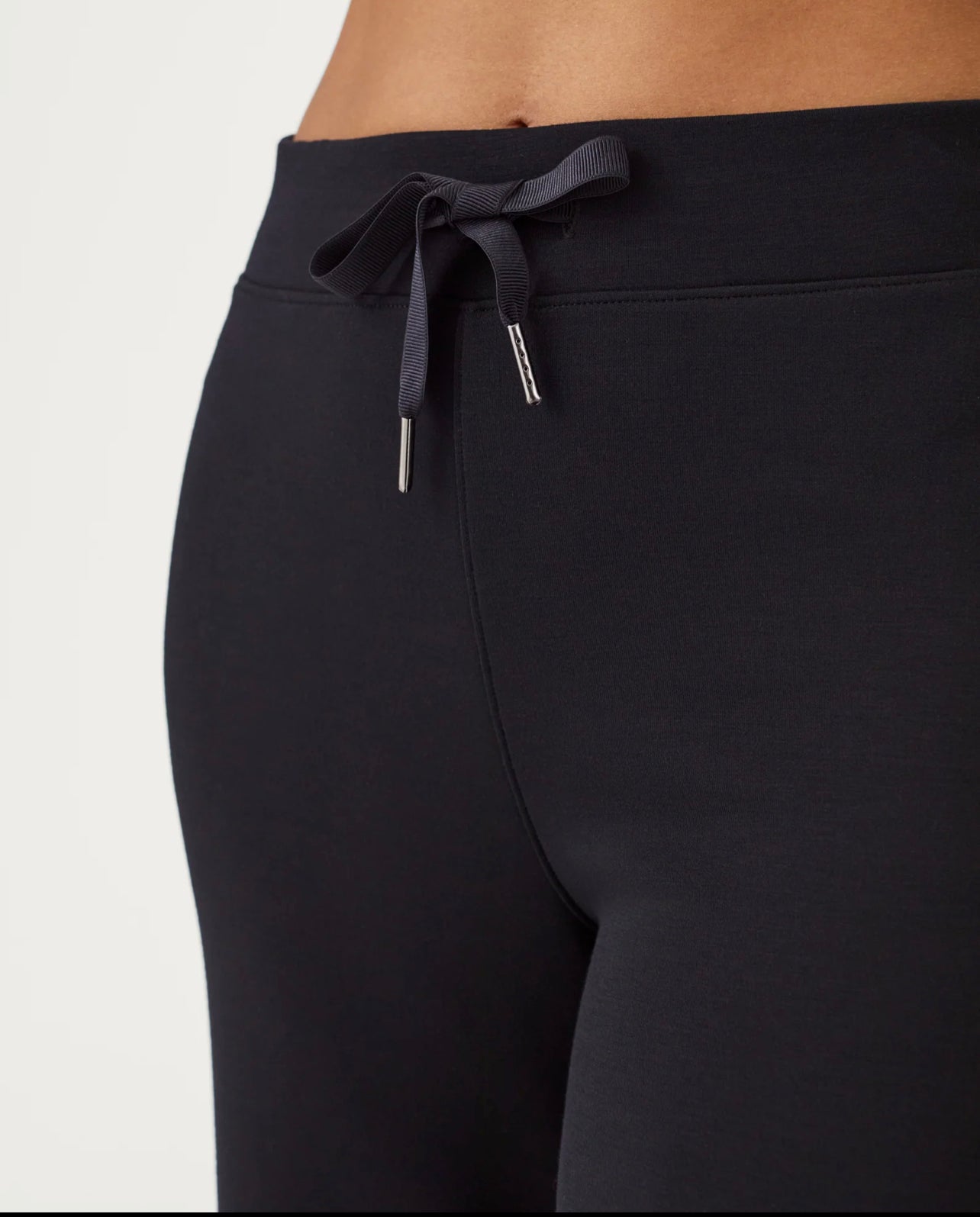Air Essentials Wide Leg Pant Black