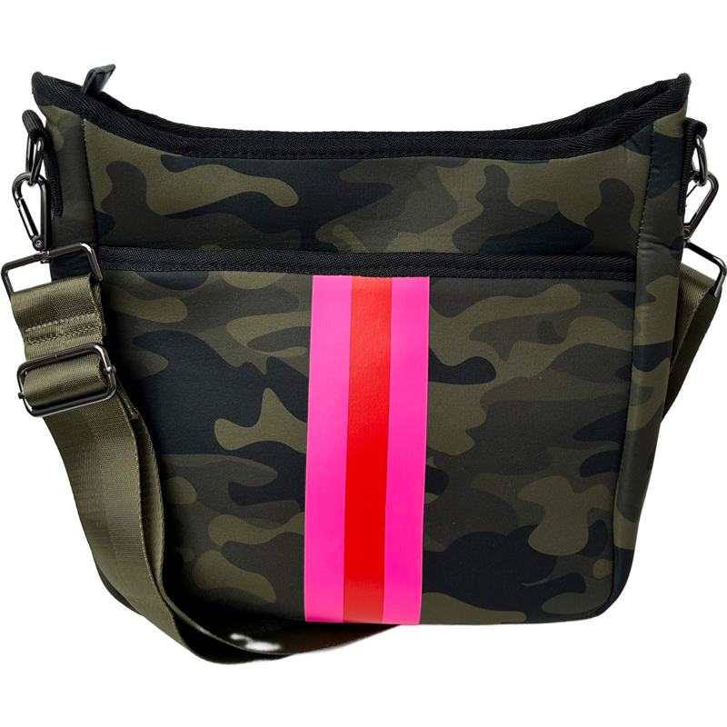 Blake Crossbody in Showoff
