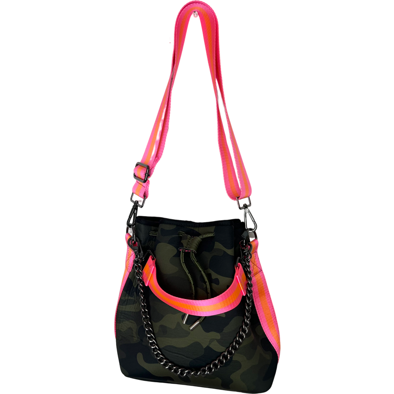 Zoe Bucket Bag in Showoff