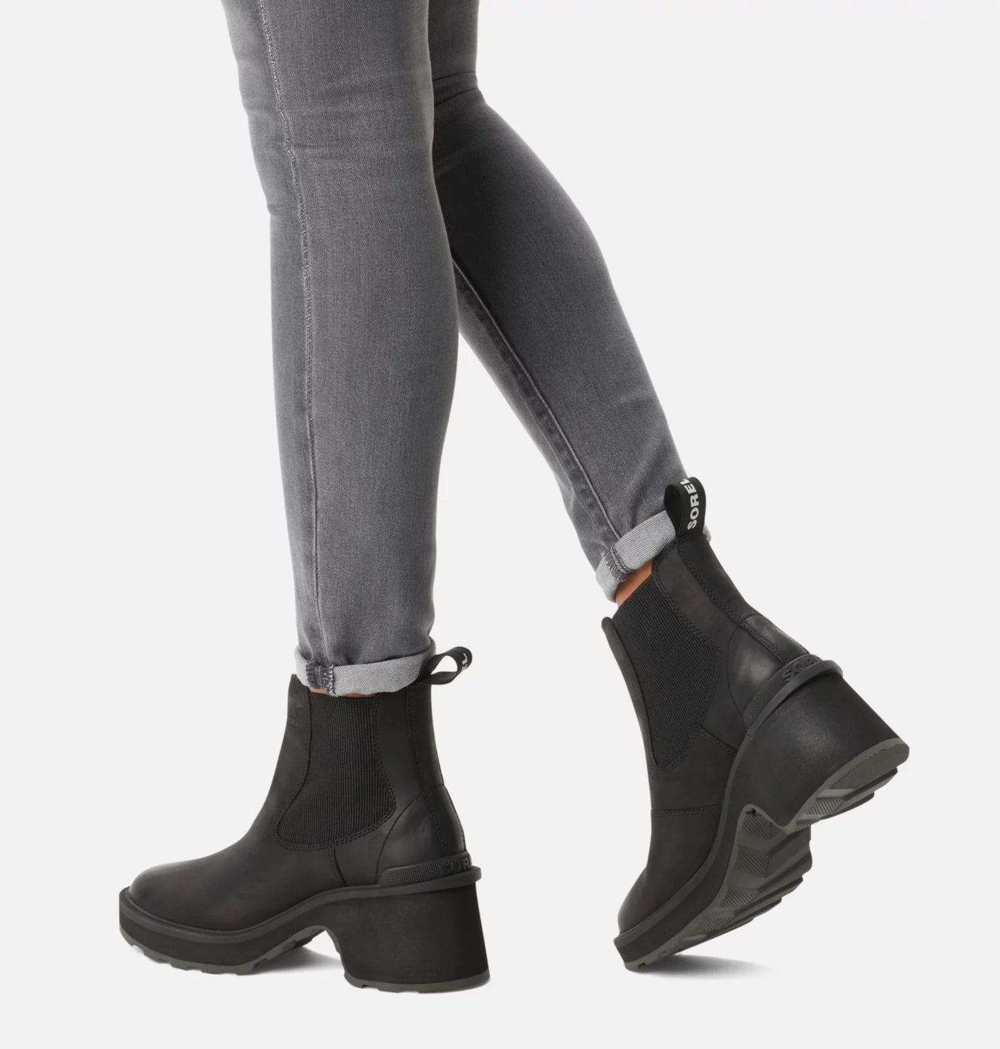 Hi-Line Heel Chelsea in Black
