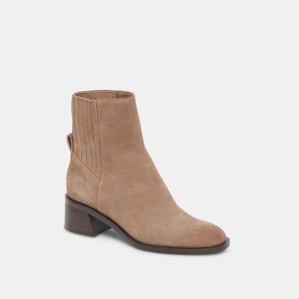 Linny Boot in Truffle