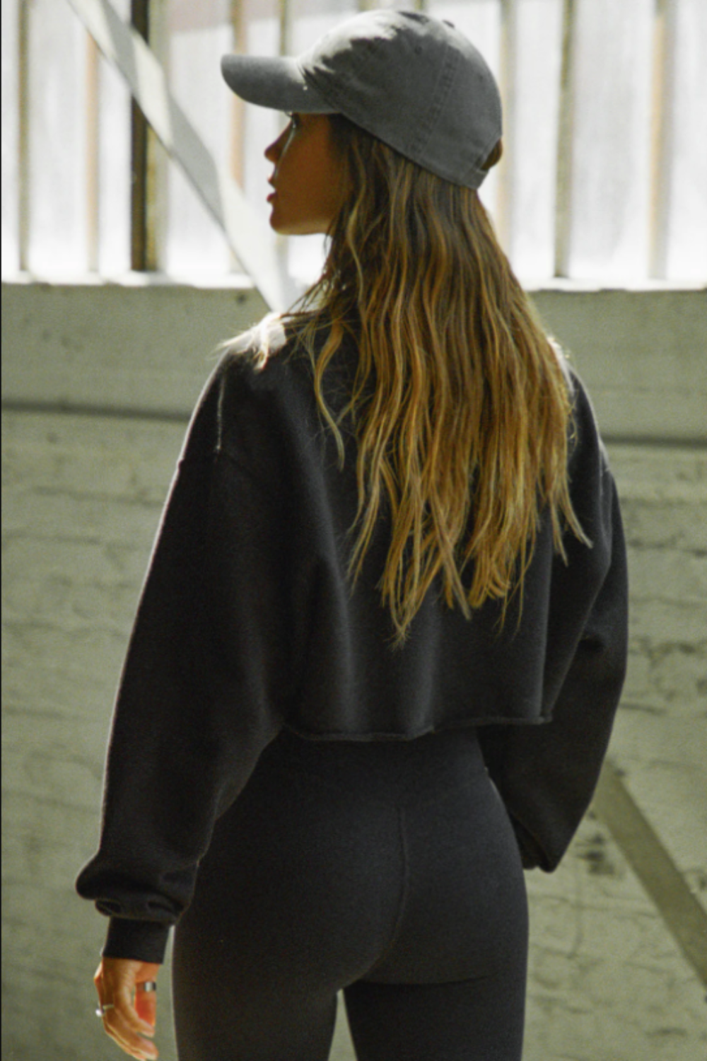 Cut Off Sweatshirt Black