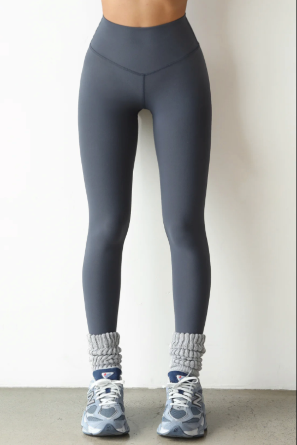 Second Skin Legging in Sueded Navy – Research and Design