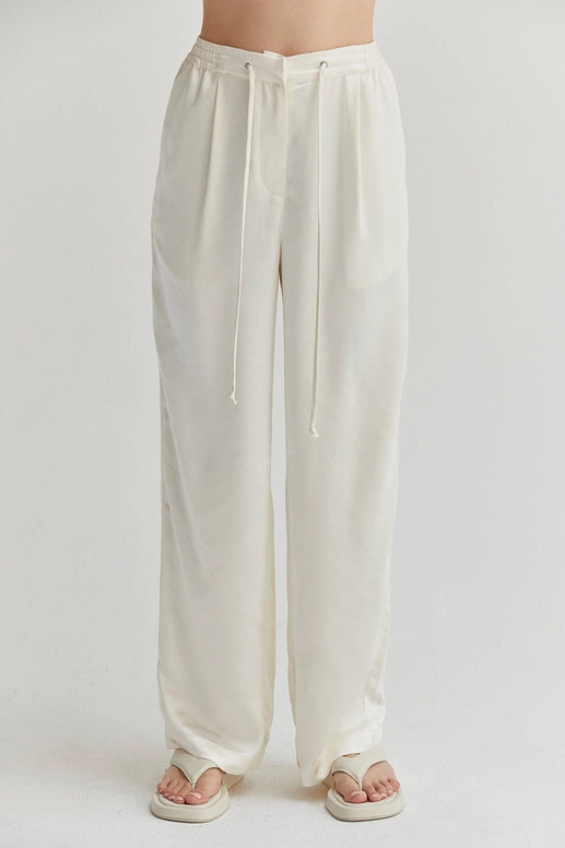 Danna Easy Satin Trousers in Pearl