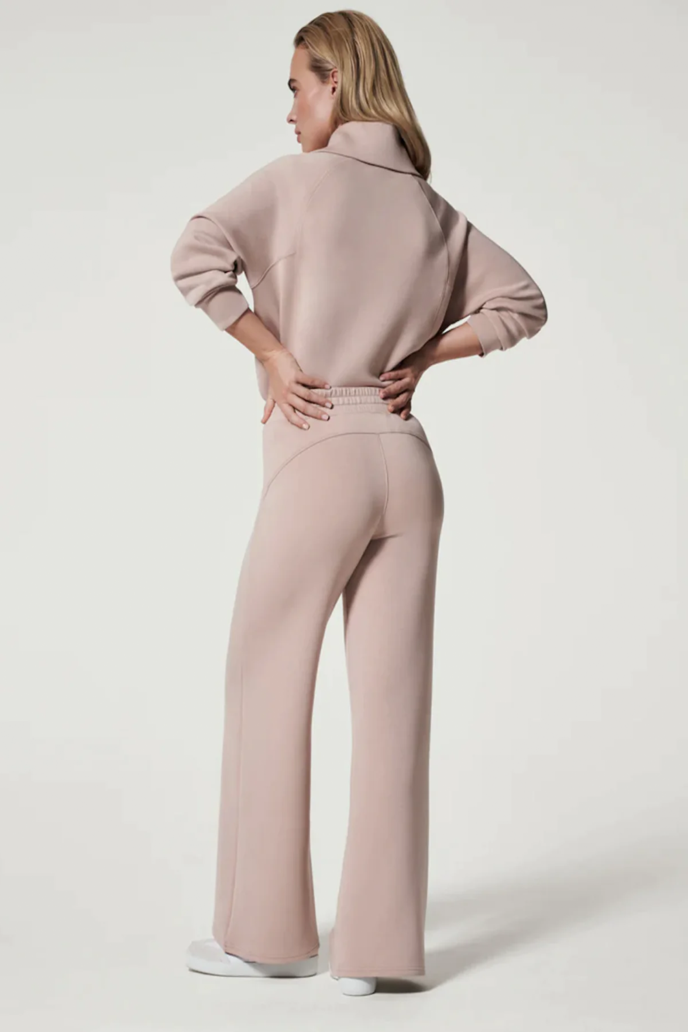 Airessentials Wide Leg Pant in Lunar