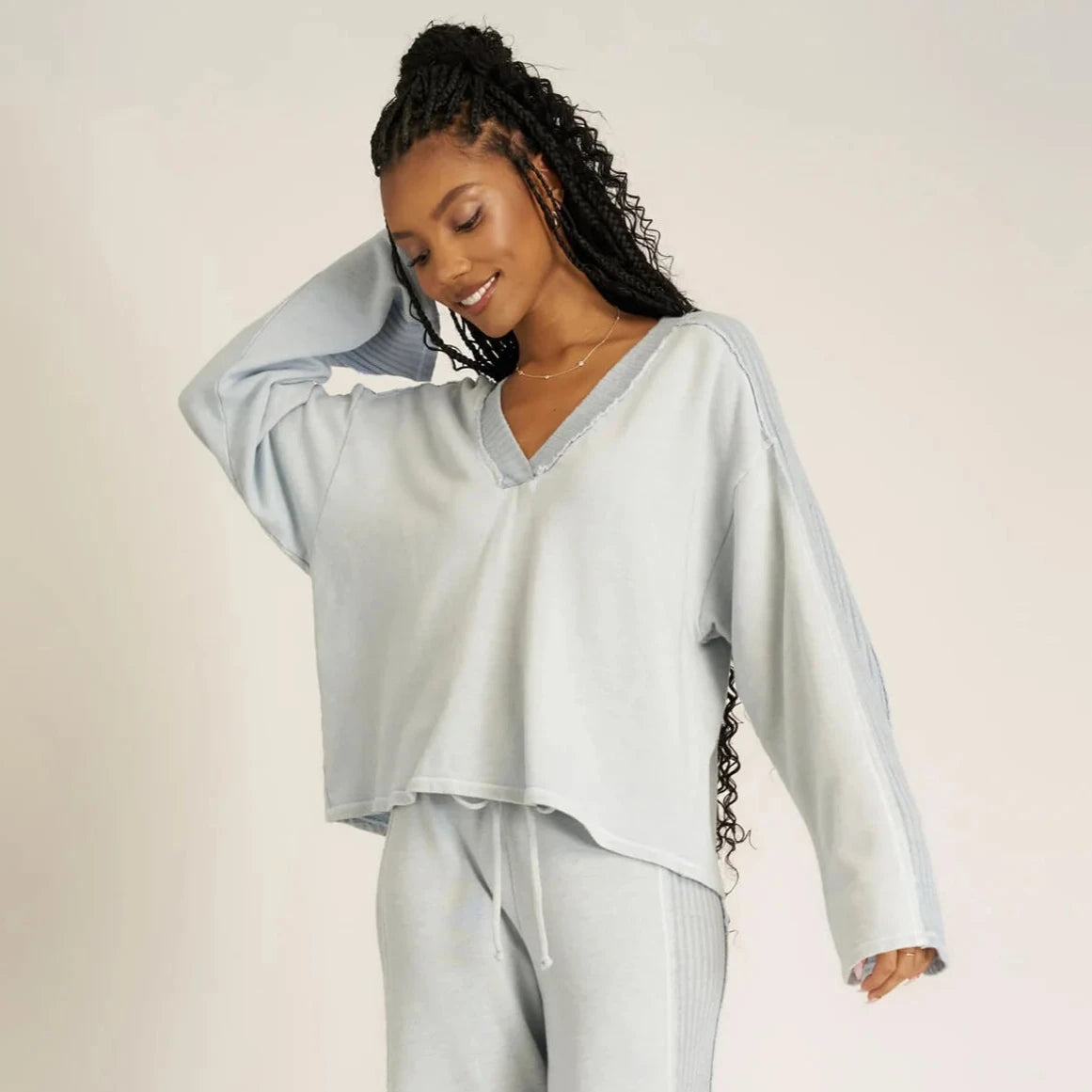 Get Ready Mixed V-neck Pullover