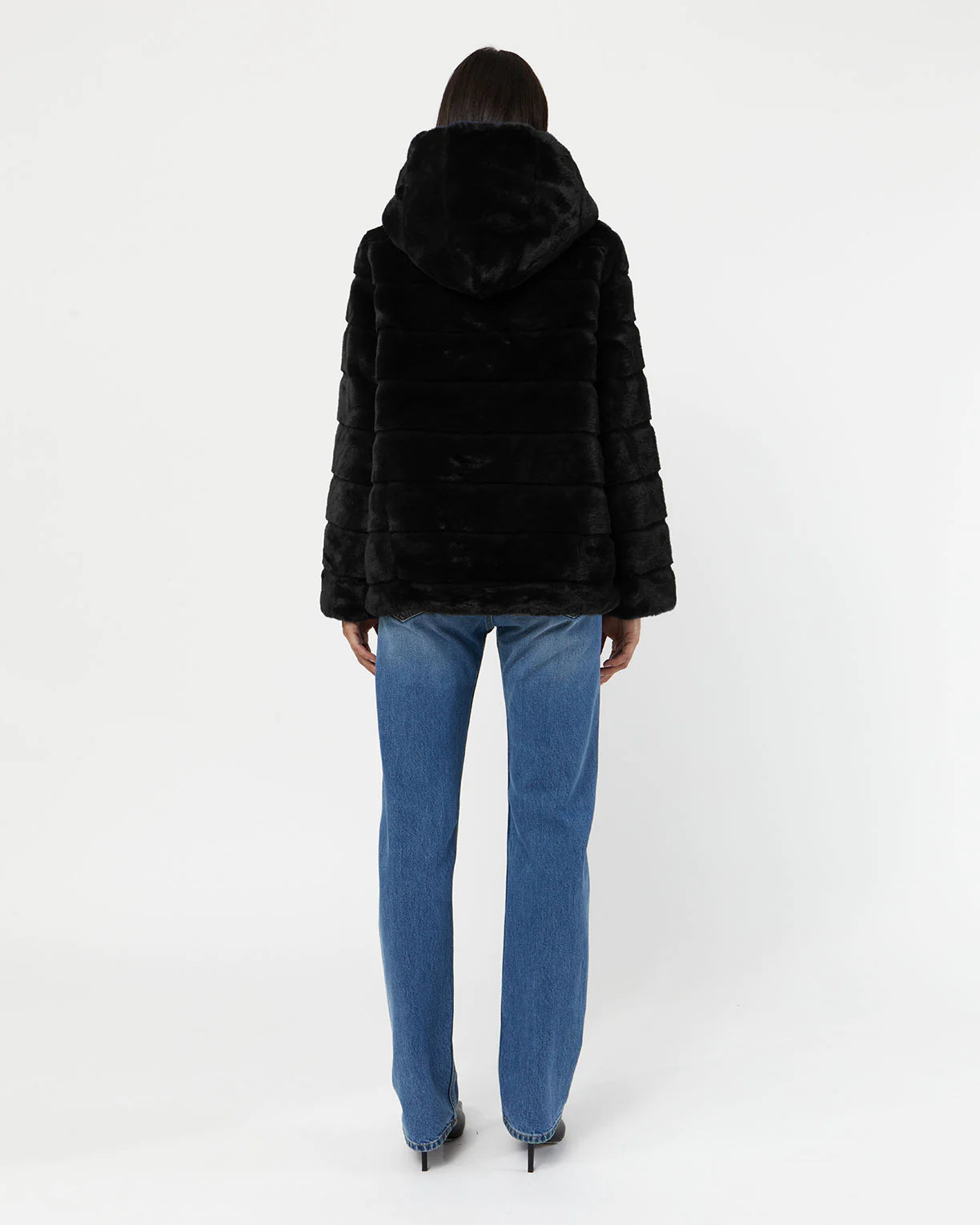 Goldie 5 Faux Fur coat in Noir