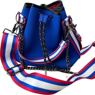 Zoe Bucket Bag in Bills
