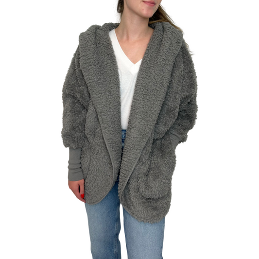 Nordic Beach Sherpa Body Wrap in Gray Kitten