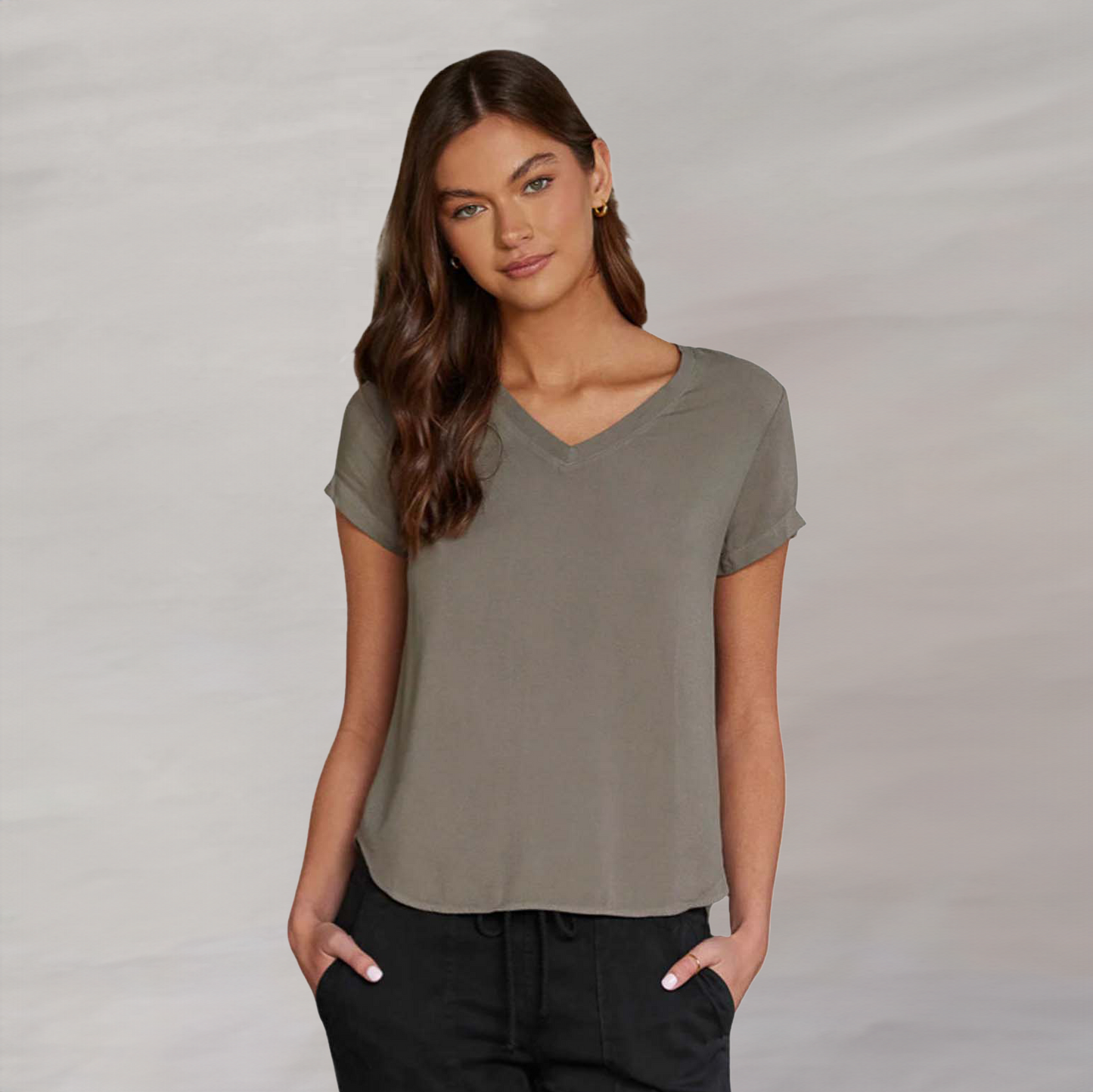 Short Sleeve V-Neck Tee in Sunset Coral