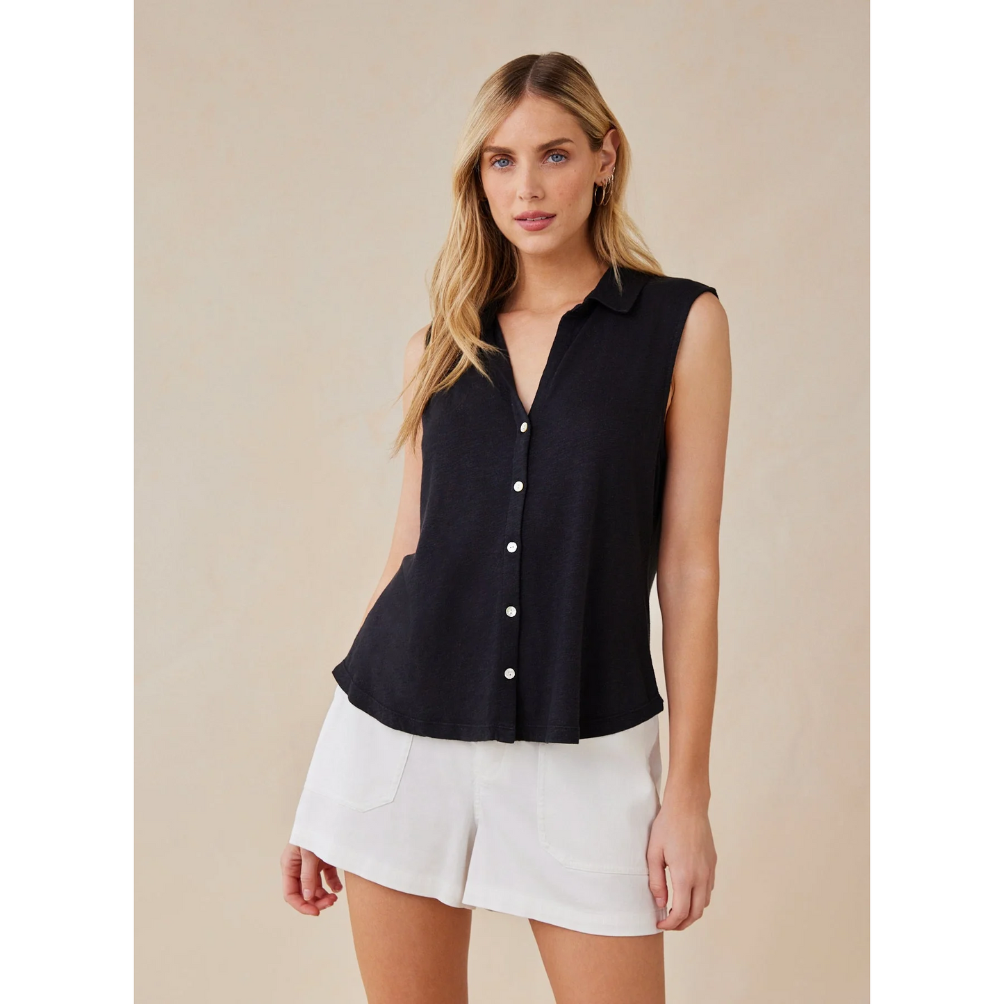 Sleeveless Button Front Top in Black