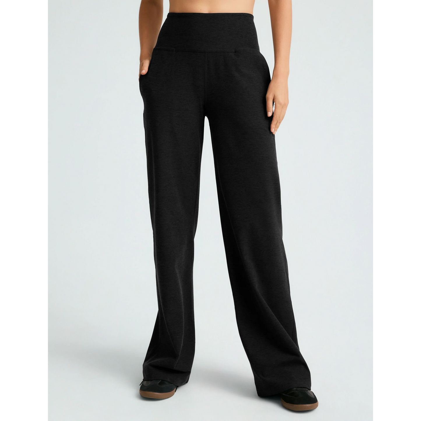Laid Back Pant in Black