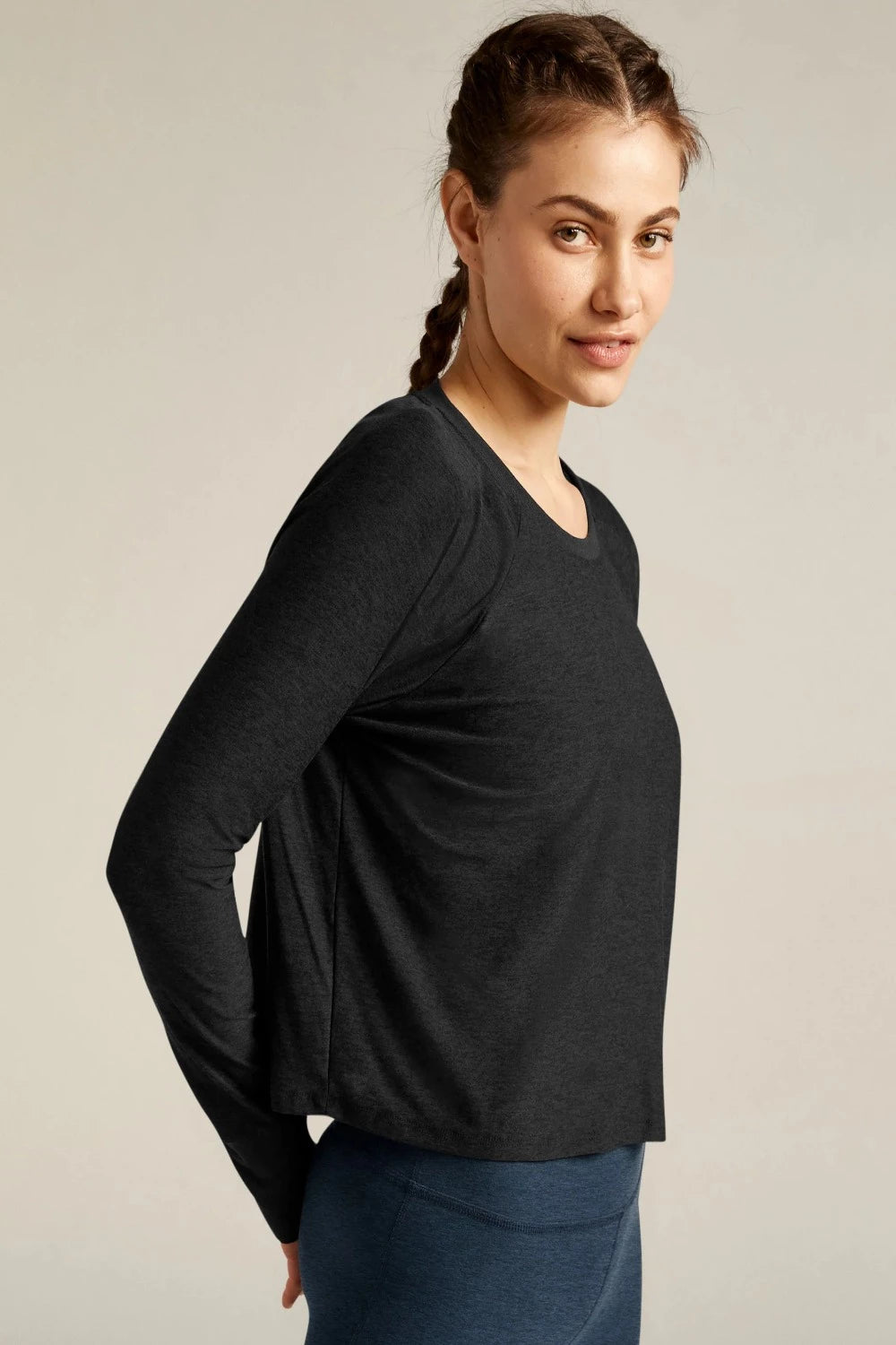 Featherweight Daydreamer Pullover in Black