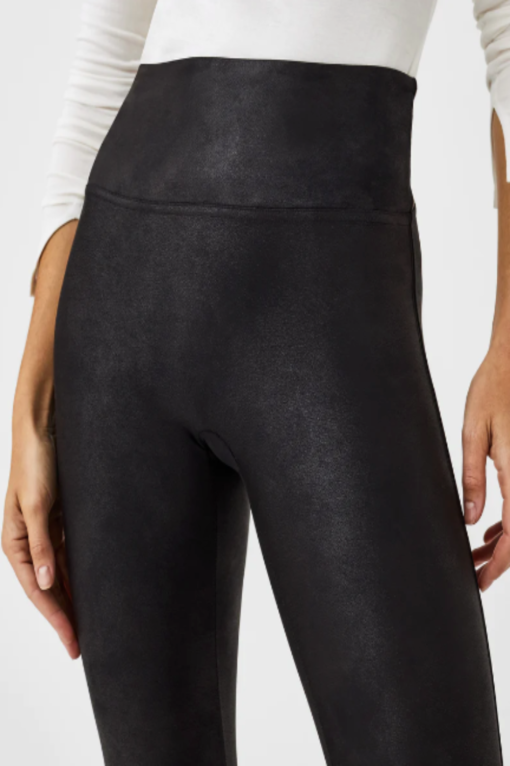 Faux Leather Fleece-Lined Legging Black – Research and Design