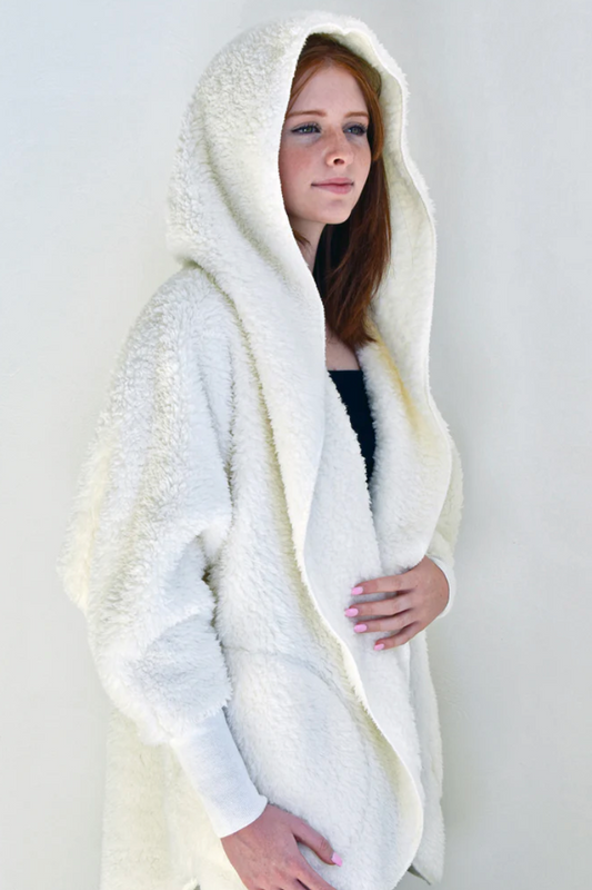 Nordic Beach Sherpa Body Wrap in Nordic Snow